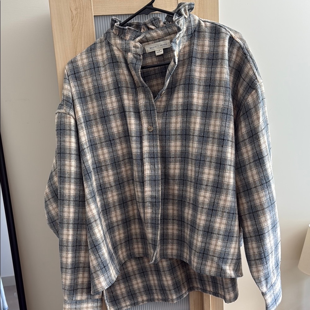 Women’s Basin + Range oversized flannel size S